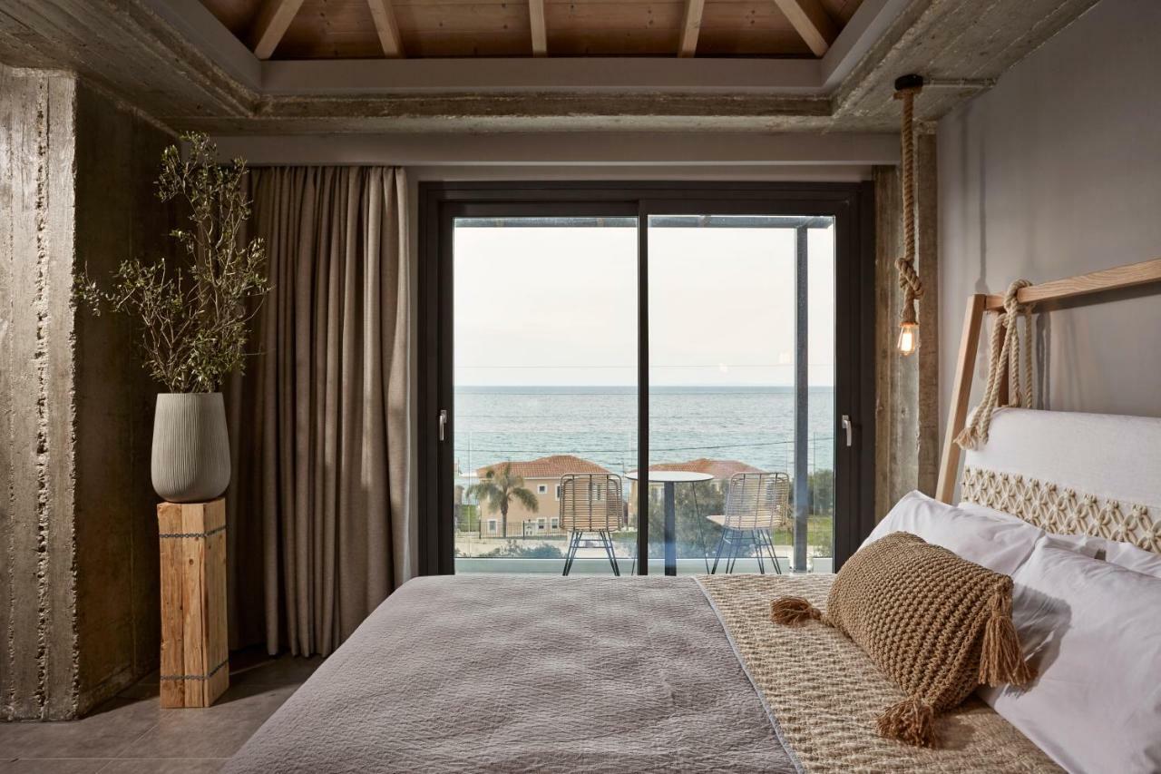 Villa Sea Front Spathíon Exterior foto